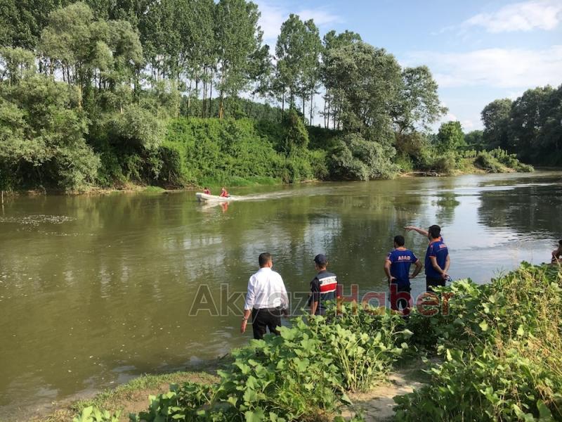 13 yaşındaki çocuk Sakarya Nehri'nde kayboldu