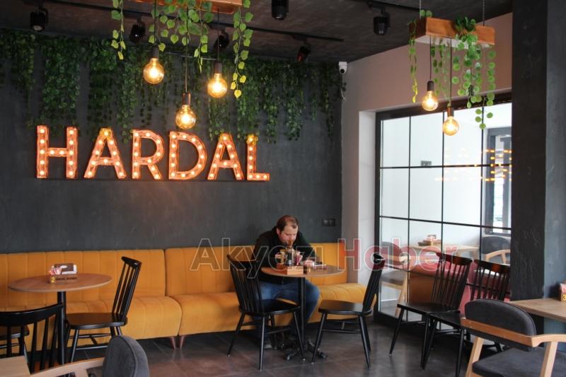 Hardal Burger Paket Servisiyle Hizmete Devam Ediyor