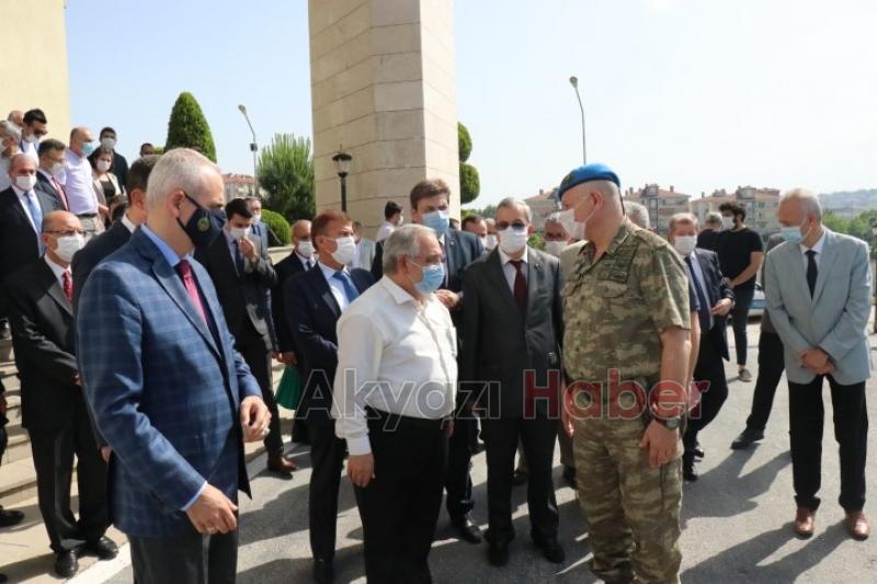 Vali Nayir veda etti