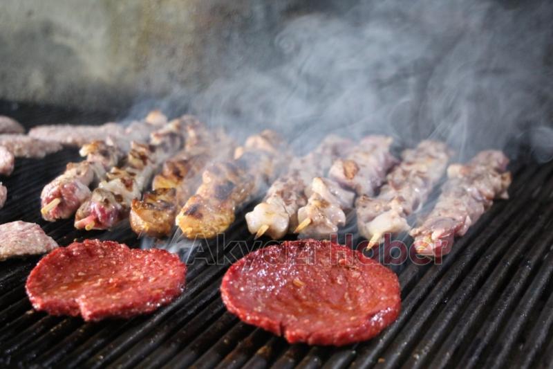 İkizler Etçim Restaurant hizmete devam ediyor