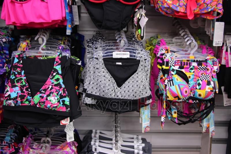 Dünyaca Ünlü Markalar Rengarenk Mağazasında