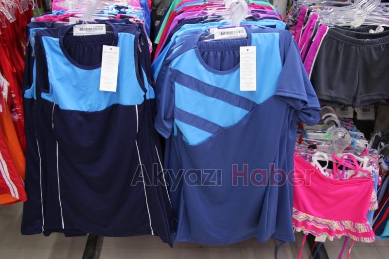 Dünyaca Ünlü Markalar Rengarenk Mağazasında