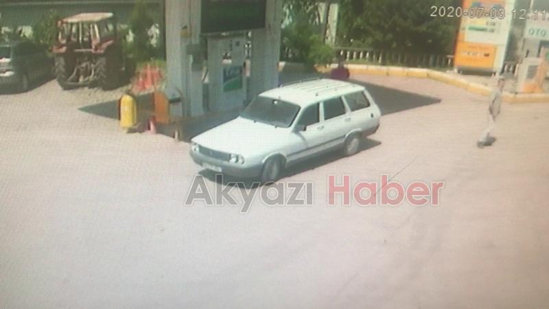 Patlamanın şiddetiyle kendilerini dışarı attılar