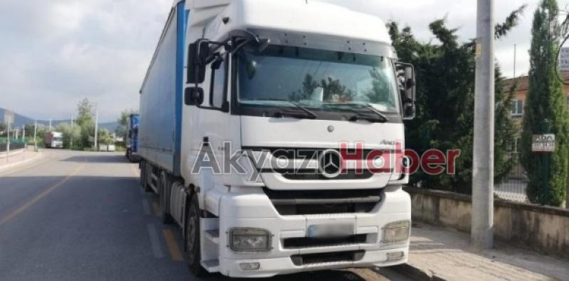 Tır ve kaldırıma bırakılan araçra ceza yağdı