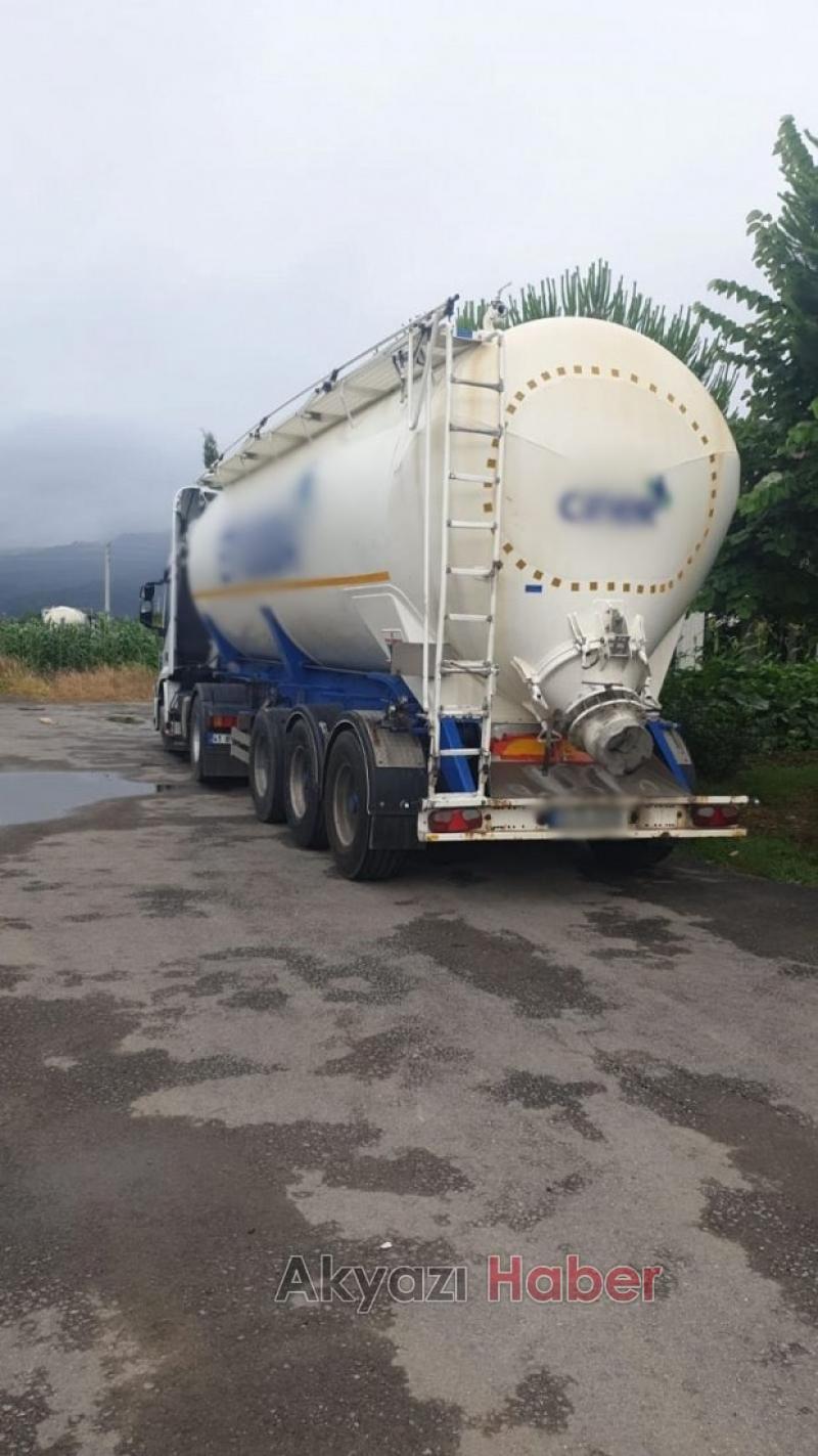 Tır ve kaldırıma bırakılan araçra ceza yağdı