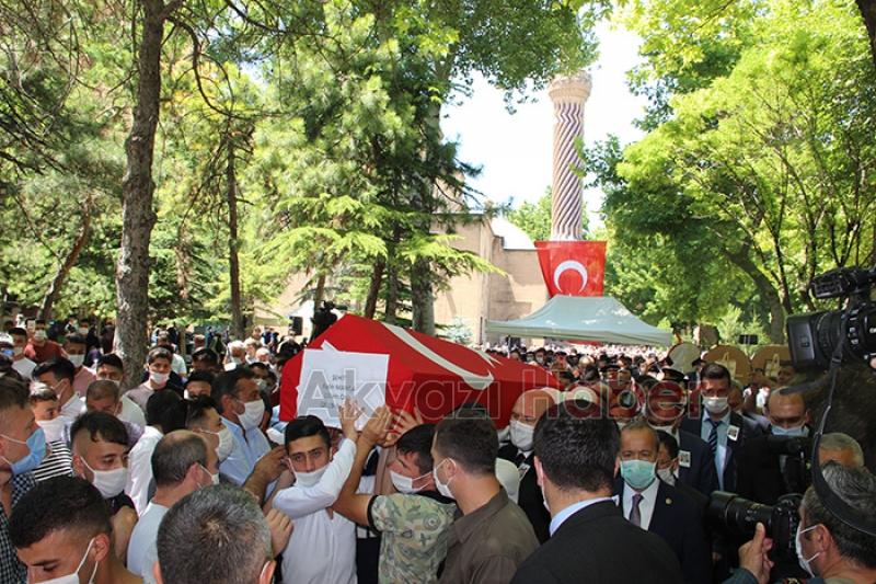 Şehitlerimize acı veda