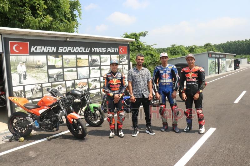  Sofuoğlu, şampiyonları yarışlara hazırlıyor