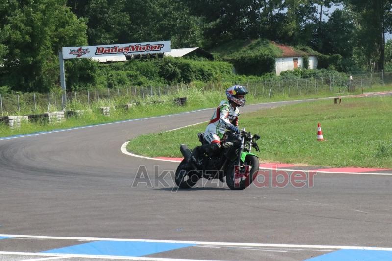  Sofuoğlu, şampiyonları yarışlara hazırlıyor