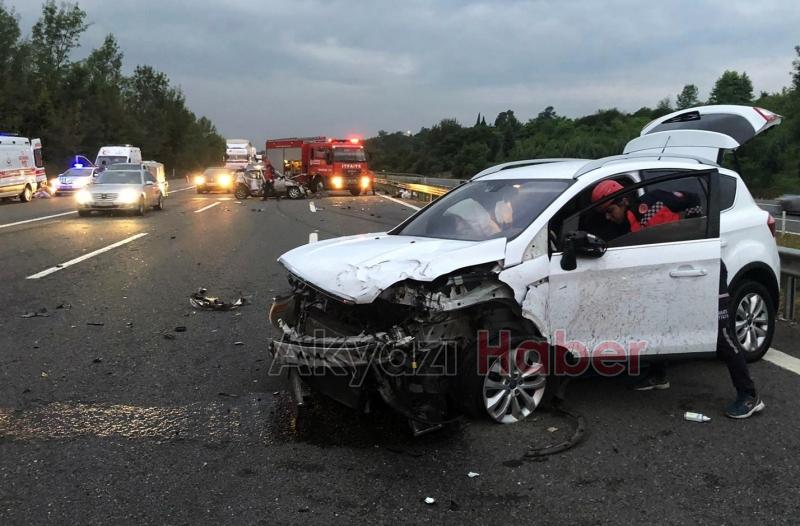Otoyolda kaza: 2 ölü, 5 yaralı
