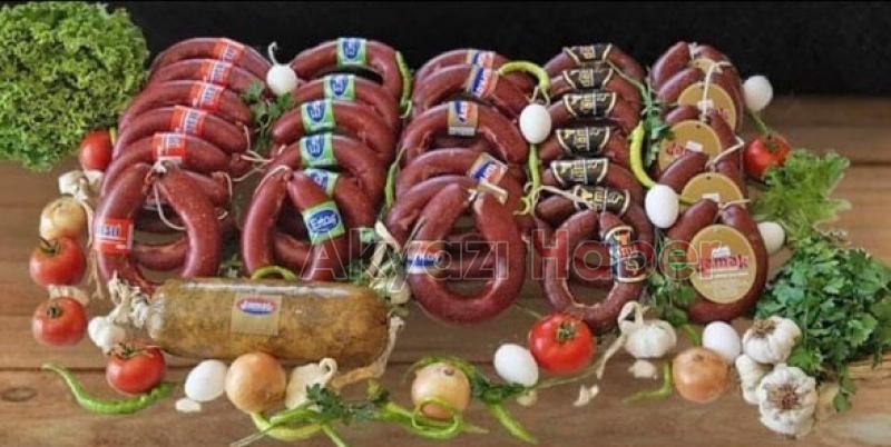 Kütahya'nın meşhur Ertaş Damak Sucukları Akyazıda