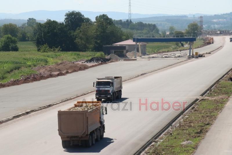 Asfalt serimi devam ediyor