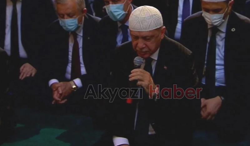 Cumhurbaşkanı Erdoğan, cuma öncesi Kur'an tilaveti verdi
