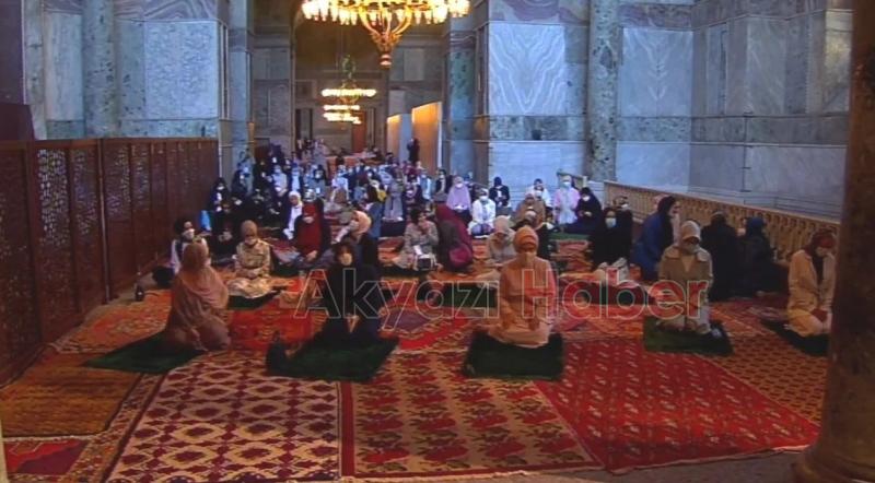 Cumhurbaşkanı Erdoğan Ayasofya'da