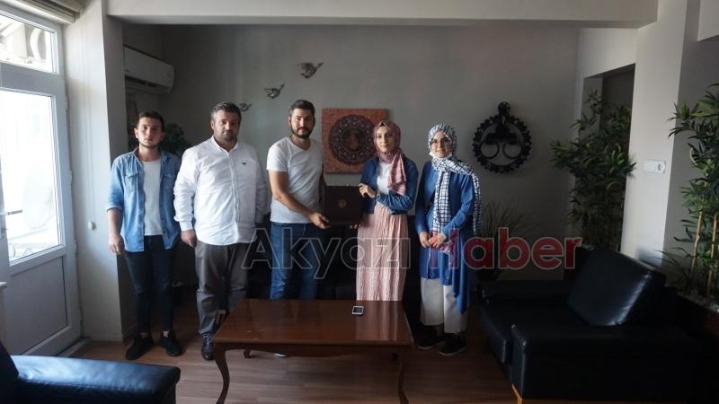  Akyüz ve yönetim kurulundan Akyazı Habere ziyaret