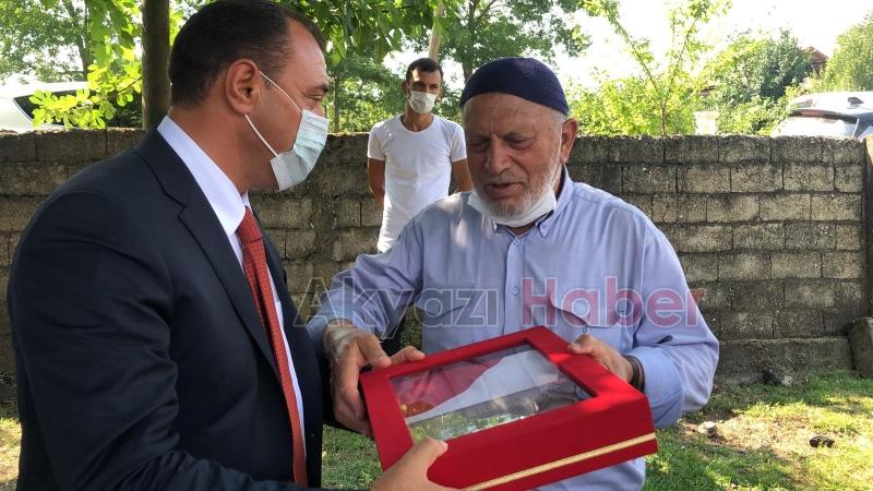 Şehit ailesini ziyaret ettiler