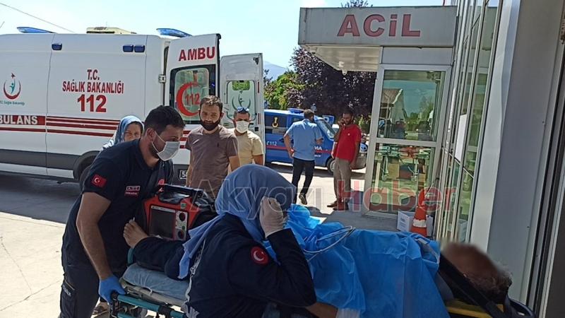 Babasını ve babaannesini vurdu