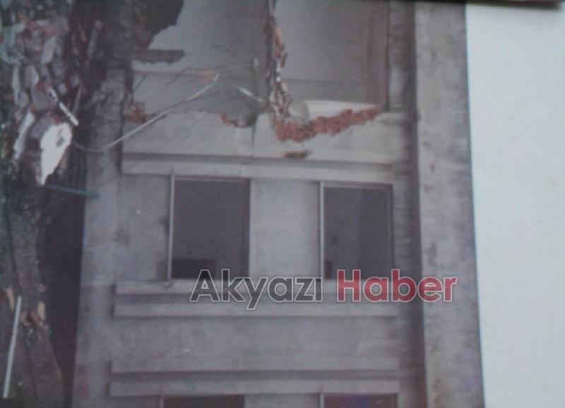 Akyazı'da fotoğraflarla 17 Ağustos depremi