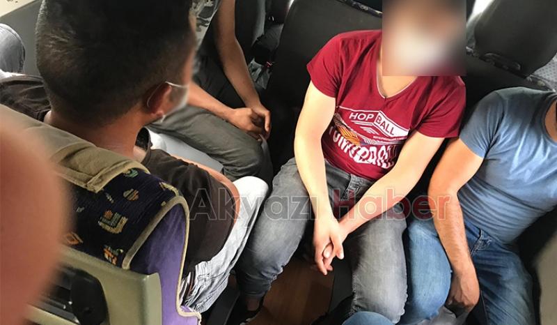 Akyazı'da balık istifi yolculuk! Korona servisi