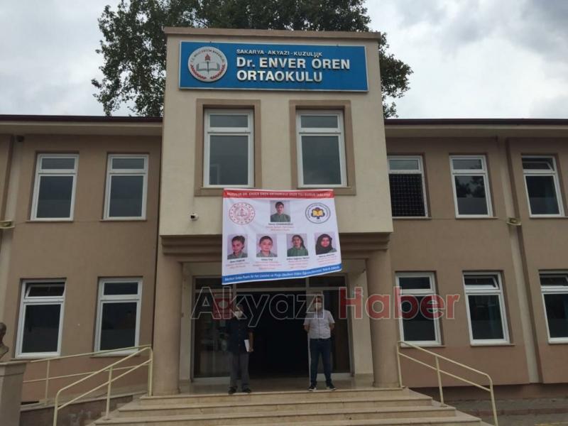 Akyazı'da iki okul Okulum Temiz belgesi aldı