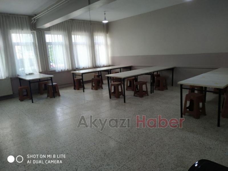 Akyazı'da iki okul Okulum Temiz belgesi aldı