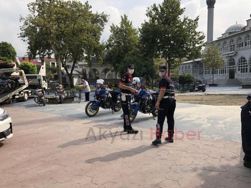 Jandarmadan kaçıp pasaja böyle daldı