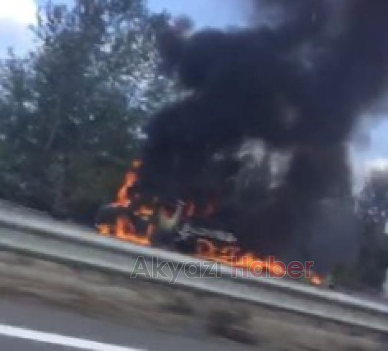 Kamyonet alev alev yandı