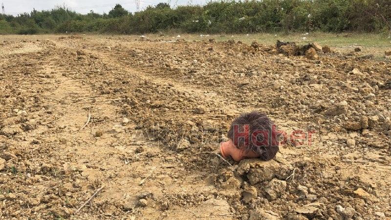 Akyazı'da esrarengiz kazı