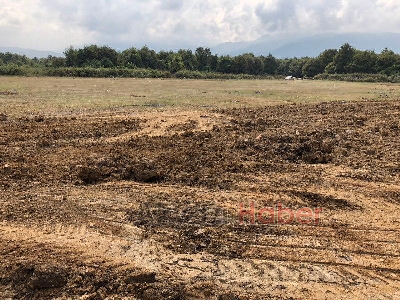 Akyazı'da esrarengiz kazı