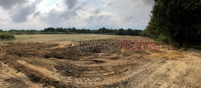 Akyazı'da esrarengiz kazı