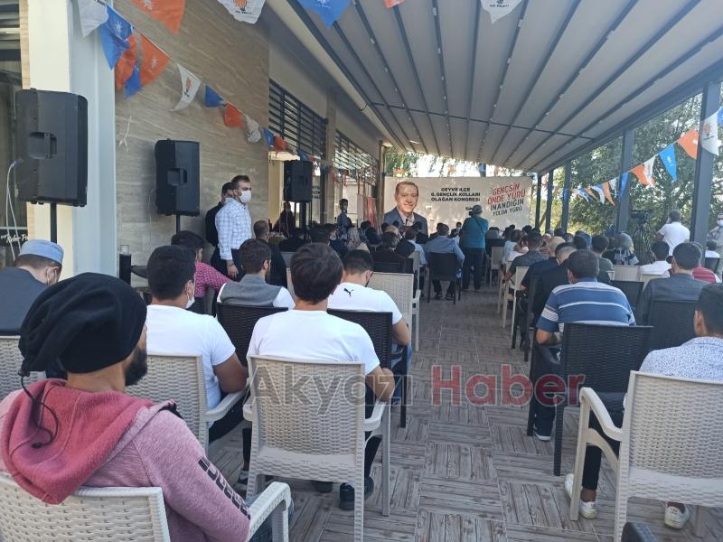 AK Parti Geyve İlçe Gençlik Kolları kongresi yapıldı