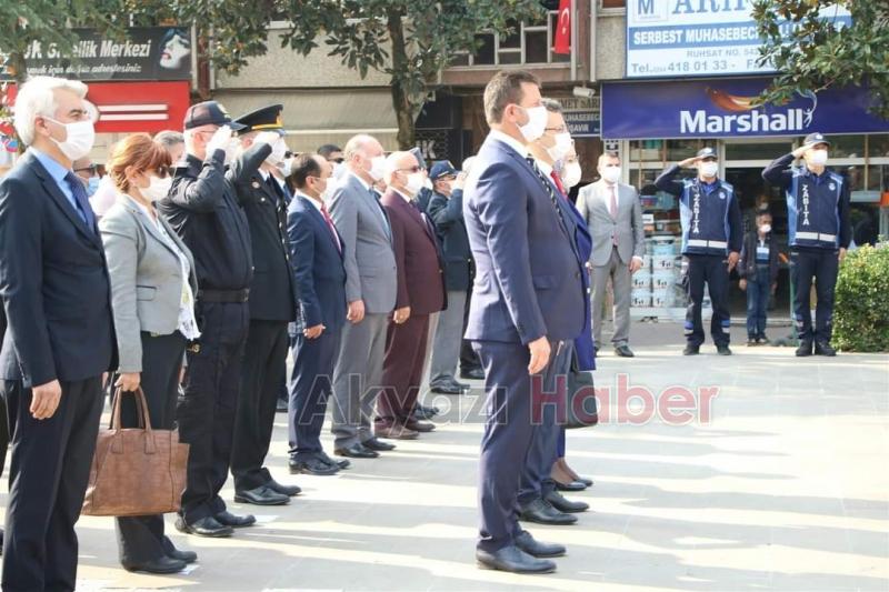 Akyazı'da Cumhuriyetin 97. yıl dönümü kutlanıyor