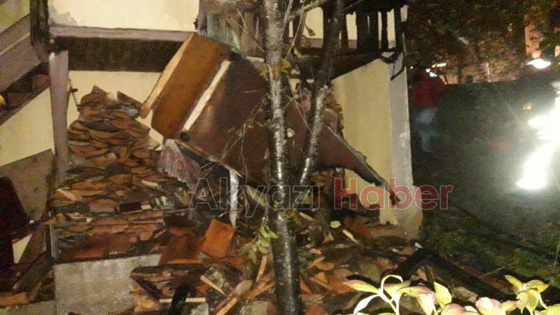 Akyazı'da ev yangını