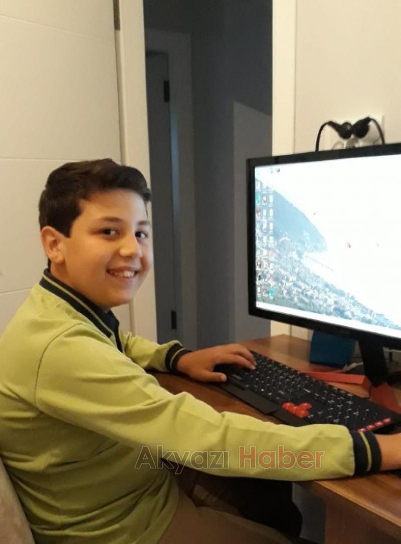 1 milyon öğrenci yarıştı, Akyazılı öğrenciler ödüllerin sahibi oldu