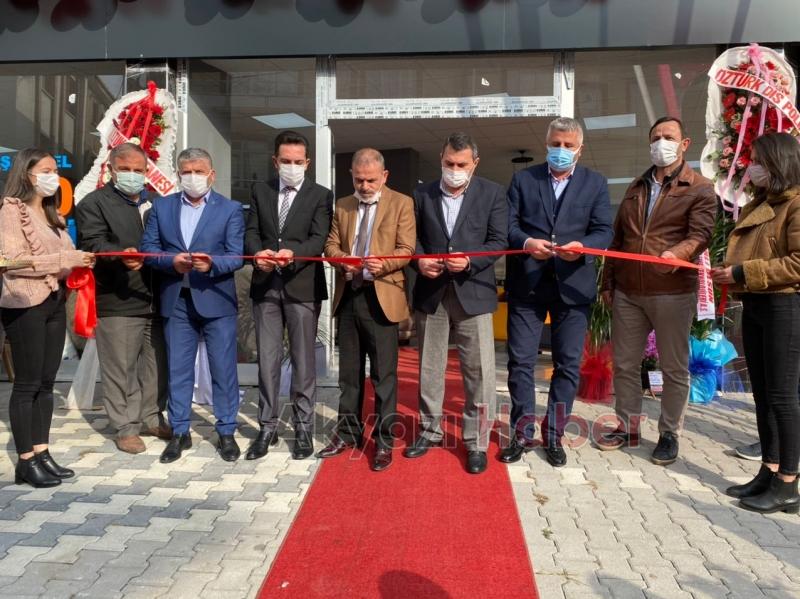 Aşan Mobilya Dualarla Açıldı