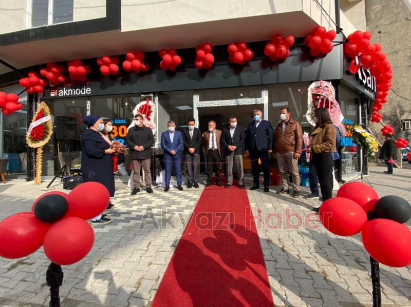 Aşan Mobilya Dualarla Açıldı