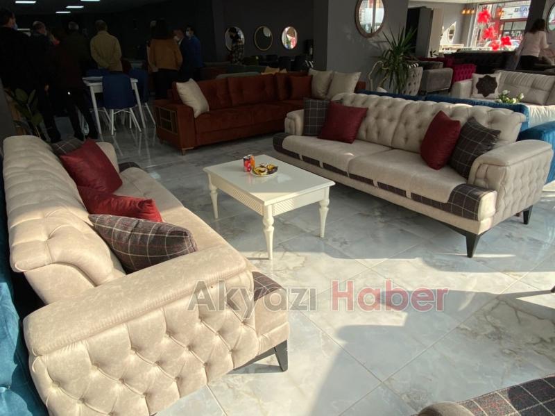 Aşan Mobilya Dualarla Açıldı