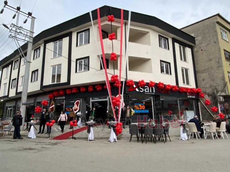 Aşan Mobilya Dualarla Açıldı