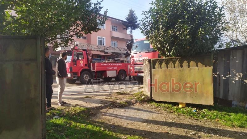 Samanlık ve ahır alev alev yandı