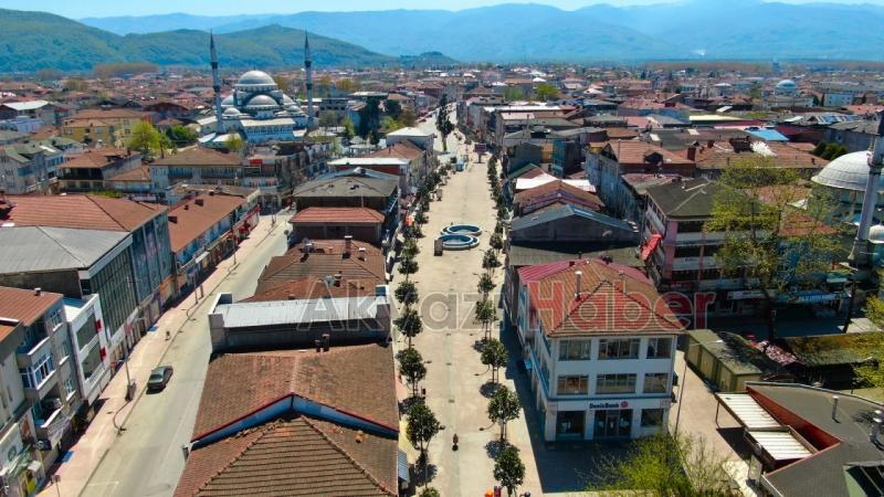 Akyazıda karantinada pozitif vaka sayısı 5 bini geçti