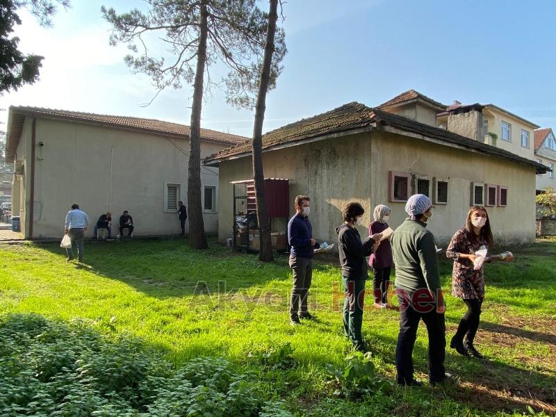 Akgün Restoran'dan filyasyon ekiplerine yemek ikramı