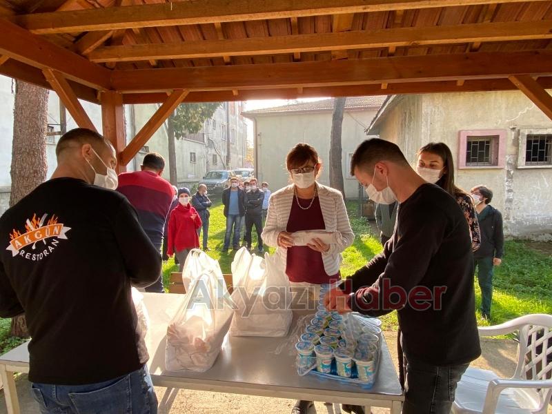 Akgün Restoran'dan filyasyon ekiplerine yemek ikramı