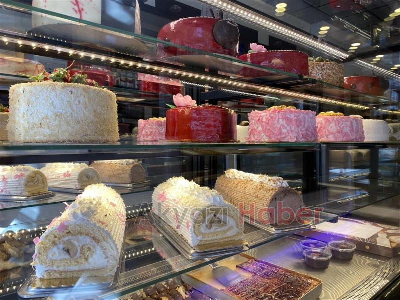 Balinay Pastanesi Paket Servise Başladı