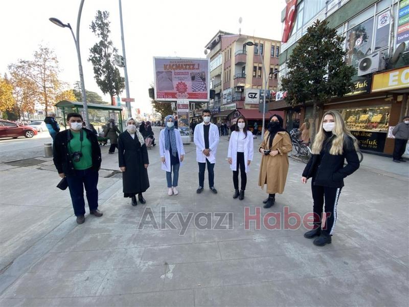 Akyazı'da sokak röportajında doktorlar sordu, vatandaşlar cevapladı