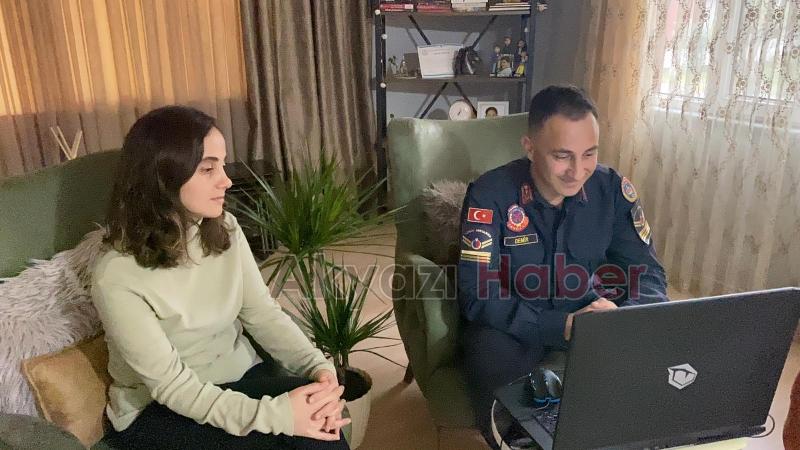 Akyazı'da ilkokul öğrencilerine jandarmadan trafik eğitimi