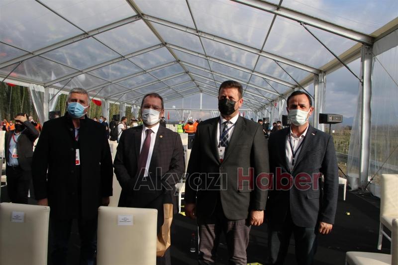 Cumhurbaşkanı, otoyolun Akyazı-İzmit kesimini açtı