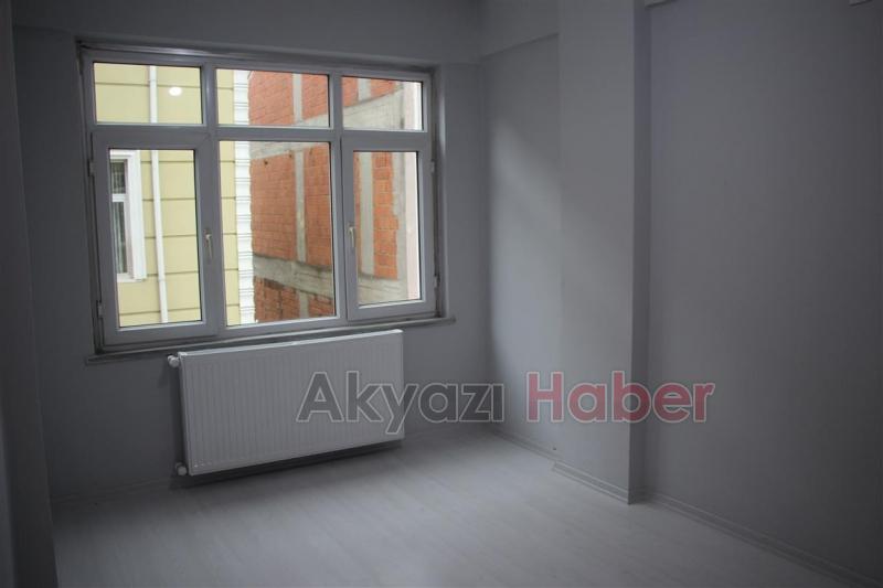 Akyazıda Satılık Daire