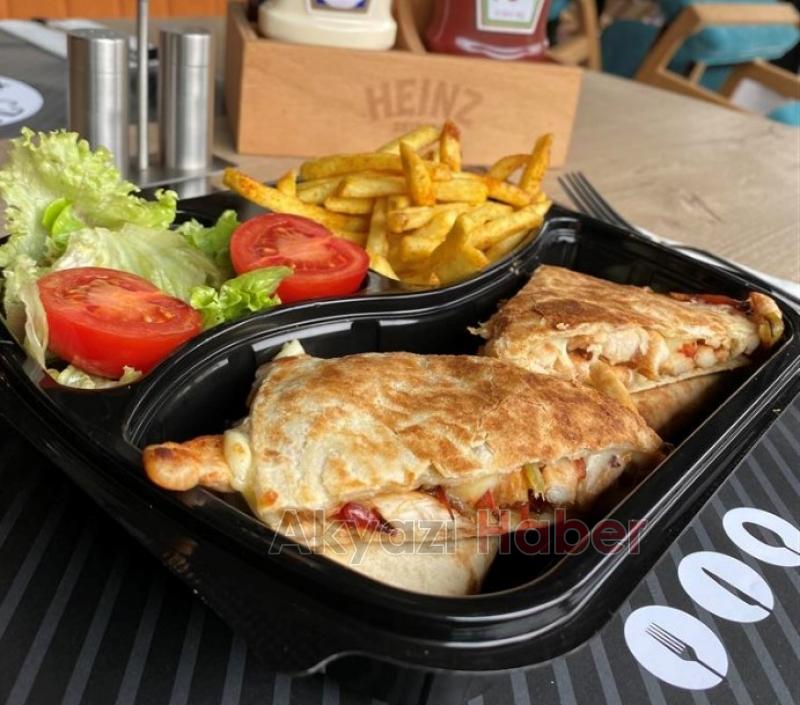 Mahfel Cafe lezzetli menüleriyle hizmetinizde