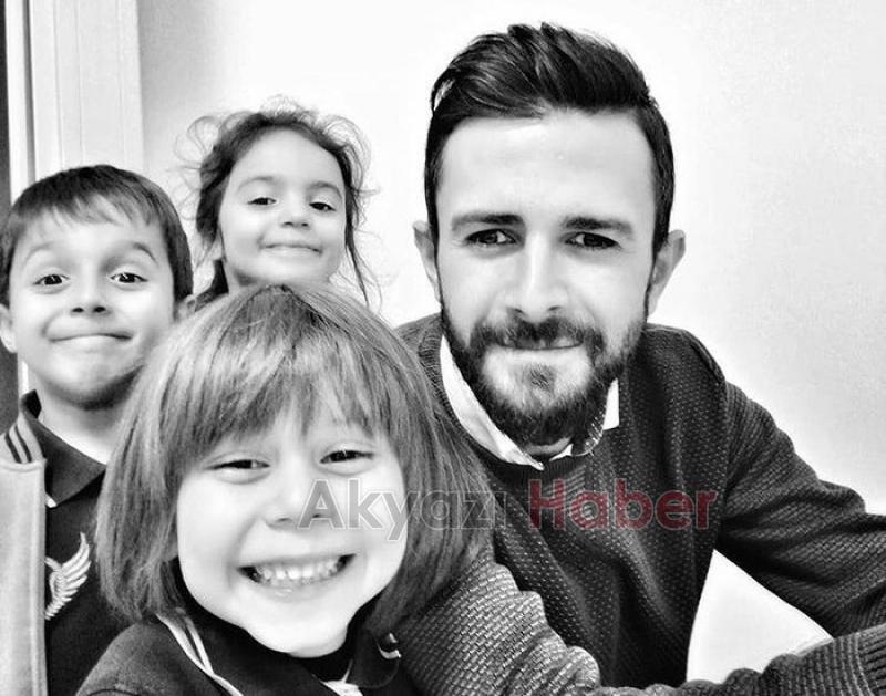 Öğrencilerine masal anlatıyor