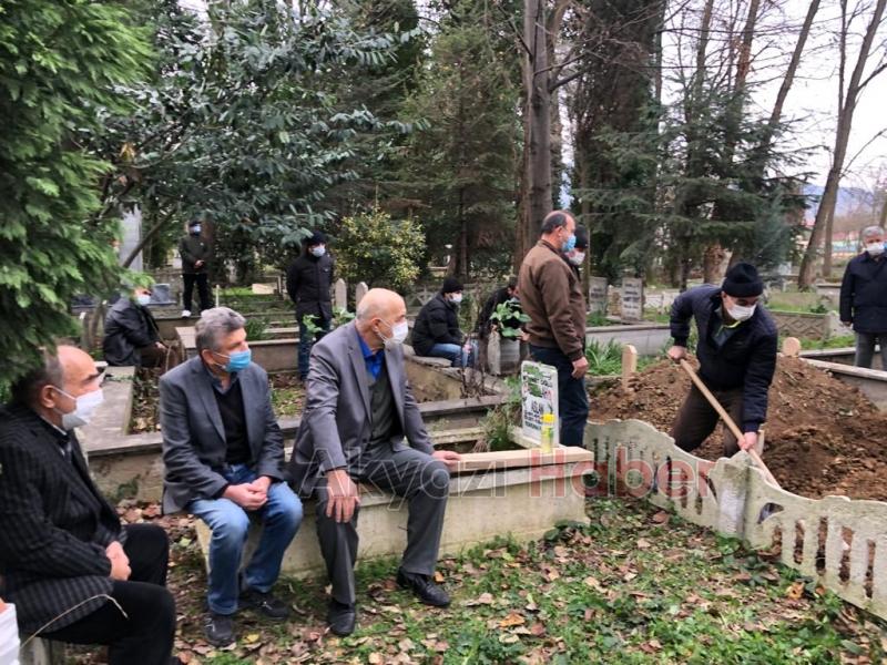 57 yıllık karı koca 5 saat arayla vefat ettiler