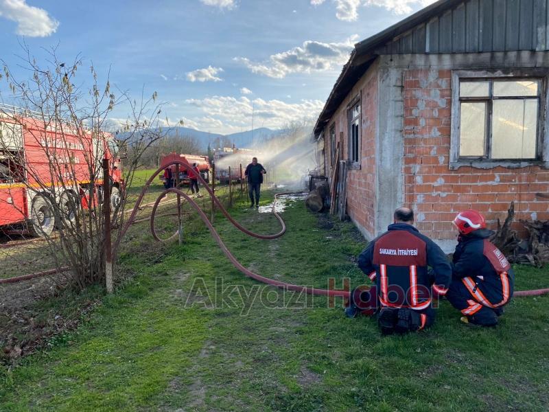 Marangoz atölyesi alev alev yandı